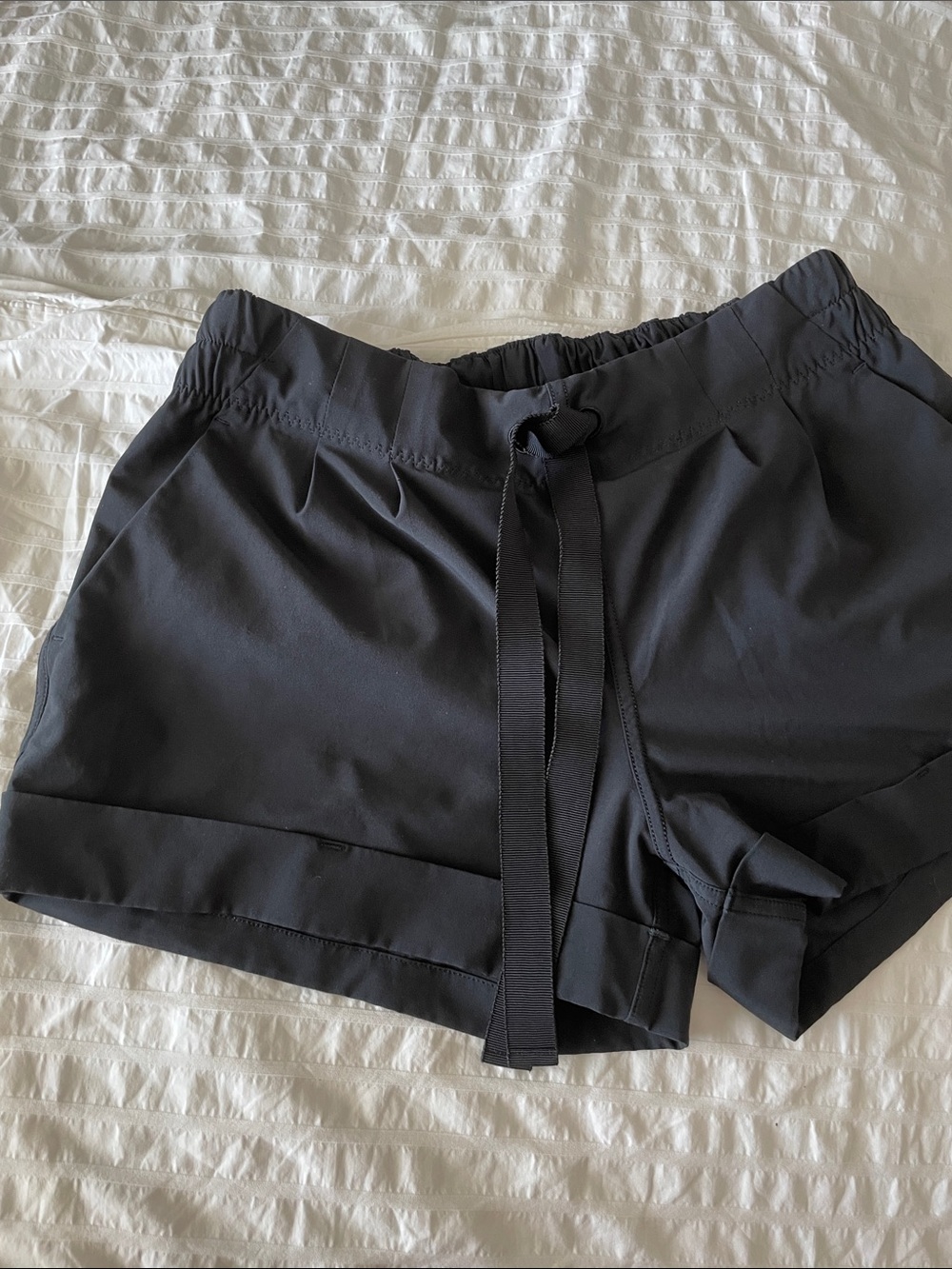 Lululemon Women's Black Drawstring Athletic Shorts 6